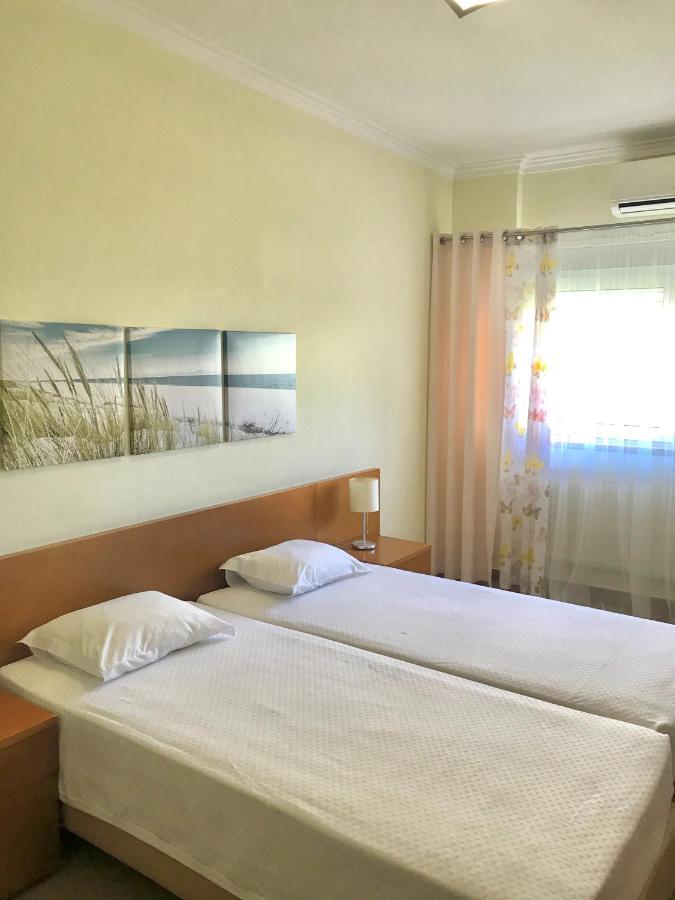 Abla Guest House Carcavelos  Εξωτερικό φωτογραφία