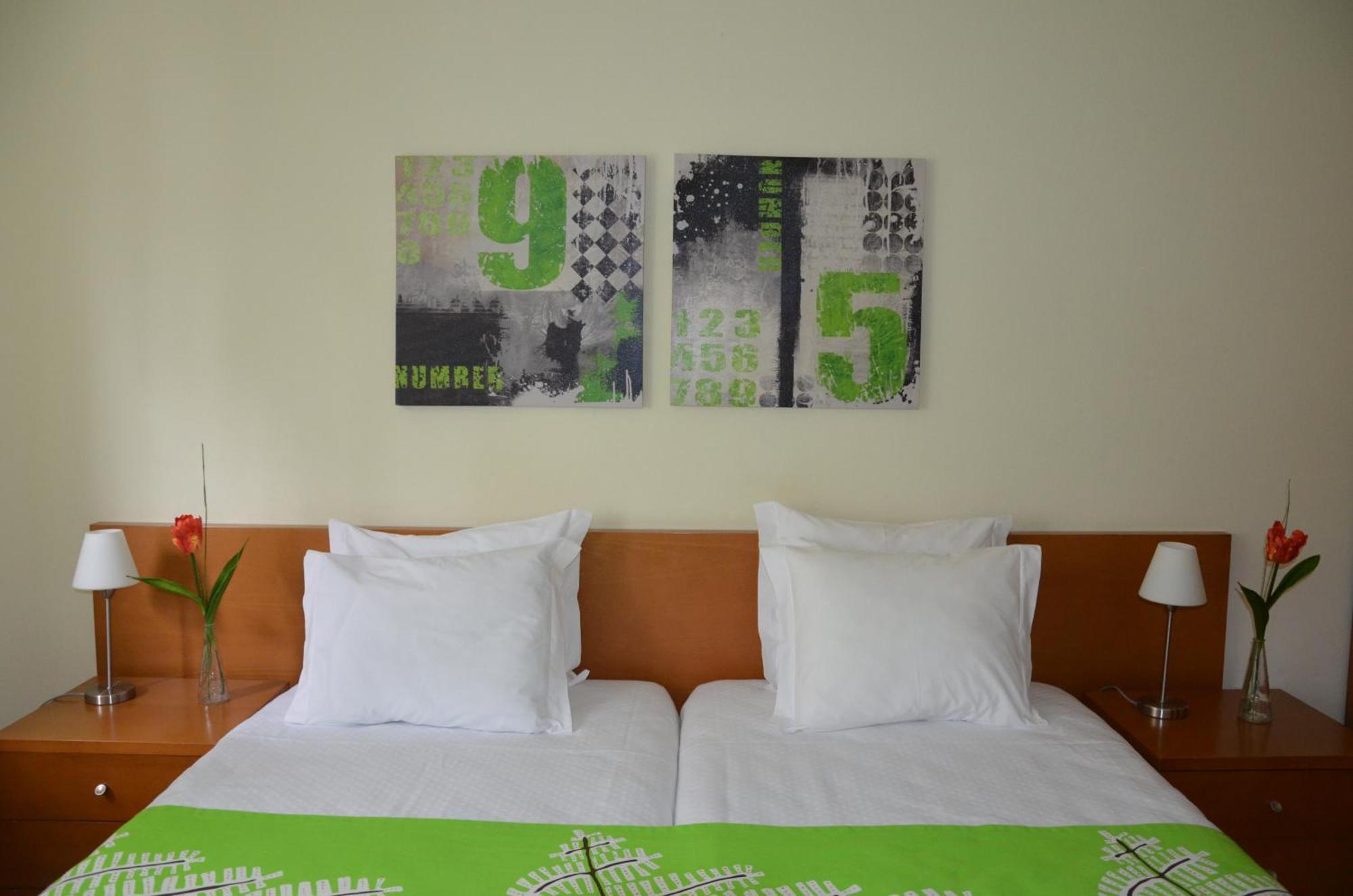 Abla Guest House Carcavelos  Δωμάτιο φωτογραφία