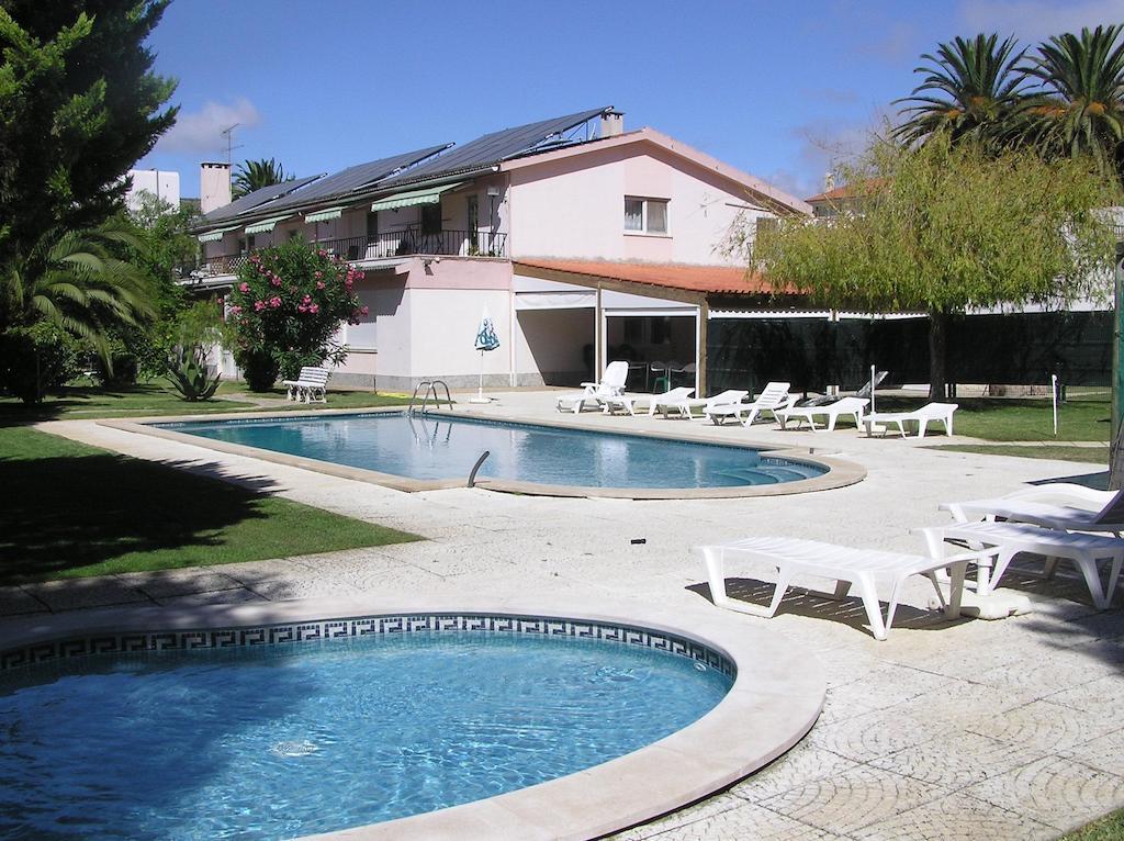 Abla Guest House Carcavelos  Εξωτερικό φωτογραφία