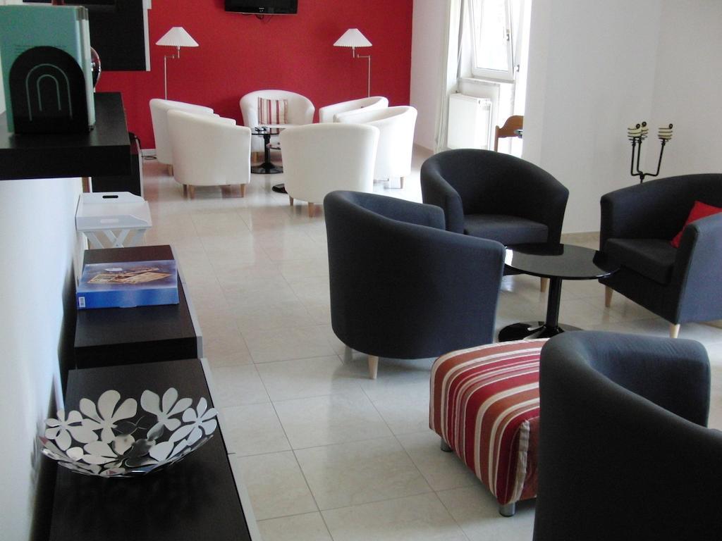 Abla Guest House Carcavelos  Εξωτερικό φωτογραφία